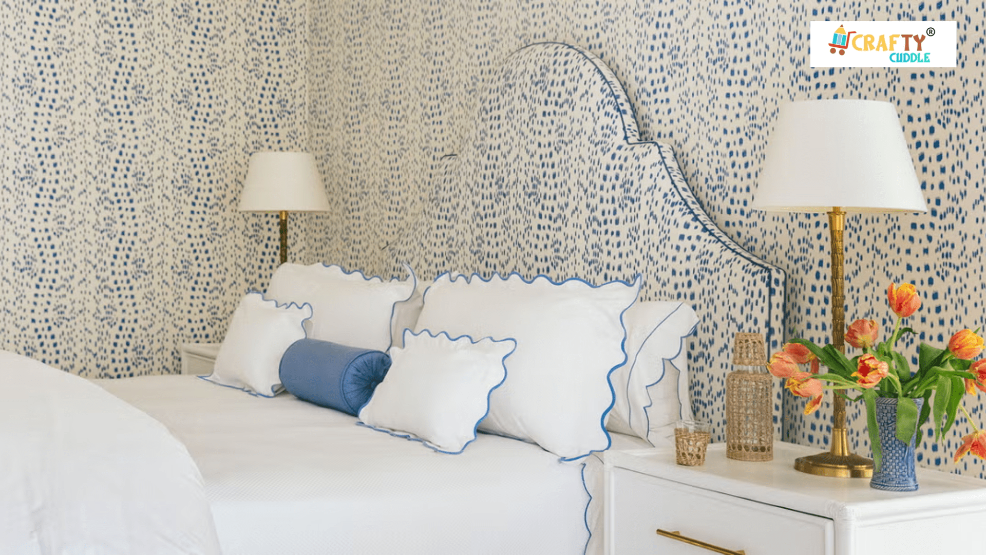 Image of room's interior with theme Simple Calm: Frosted Glass Lamps & White Pillows