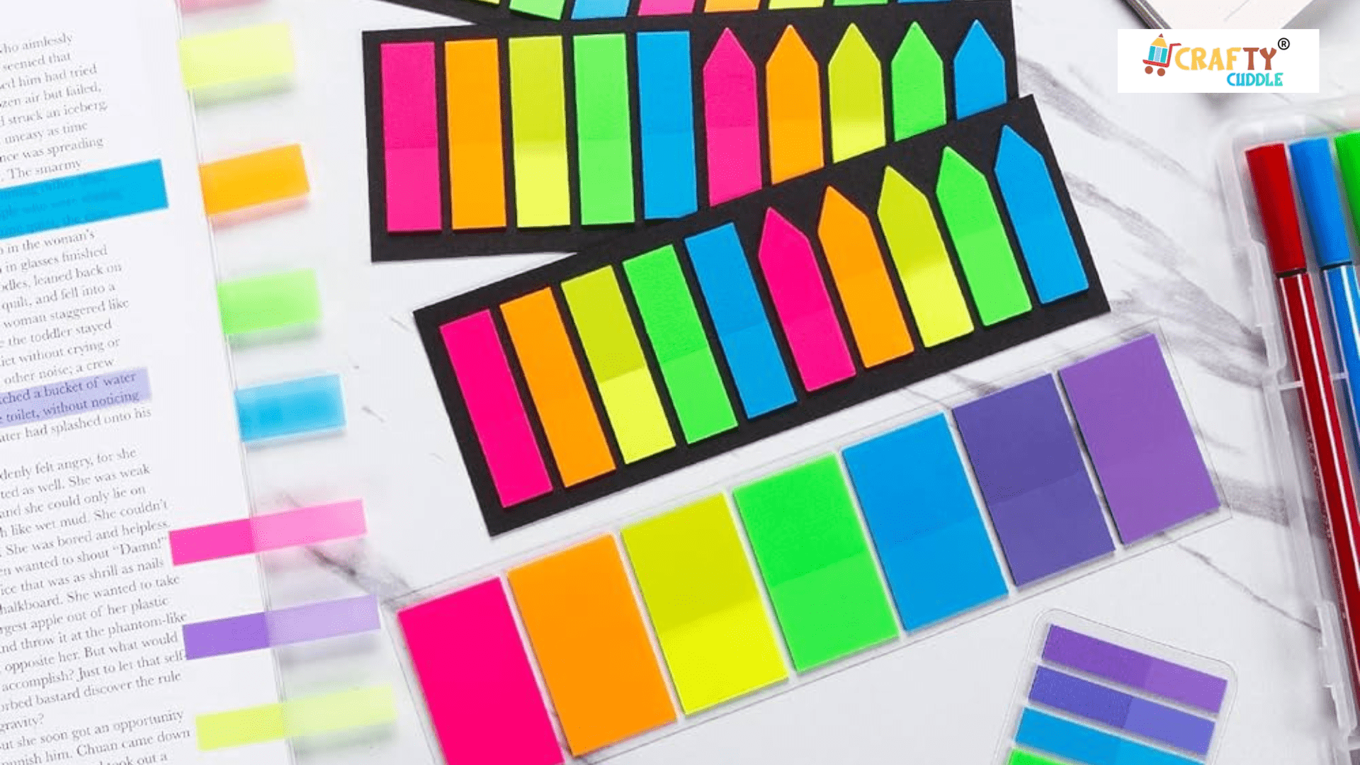 Image of memo pads and sticky notes placed on the table.